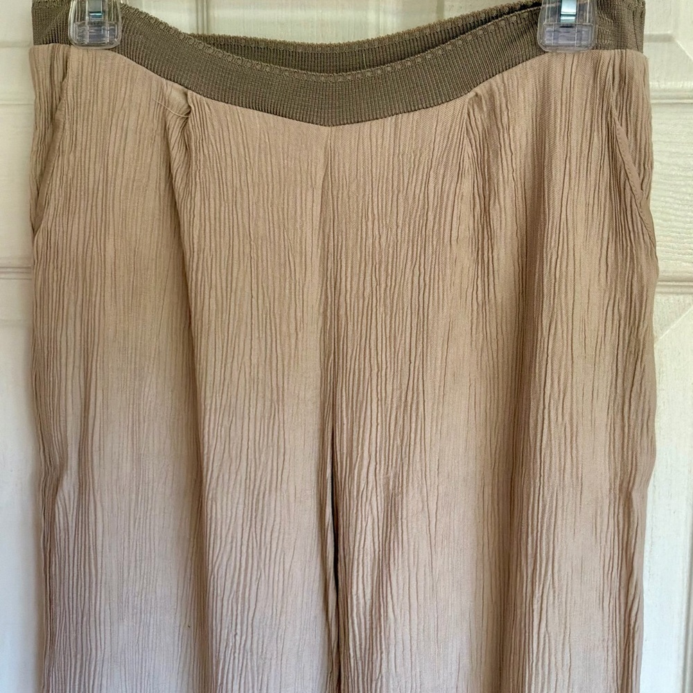 NWOT…MNG by MANGO…casual pants